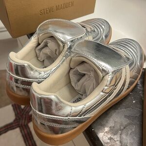 Steve Madden Madrid Silver Shoes
